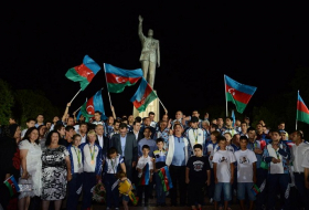 Azerbaijan`s Olympians visit Heydar Aliyev`s monument 